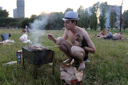 Россиянам напомнили о двух рабочих днях и длинных выходных