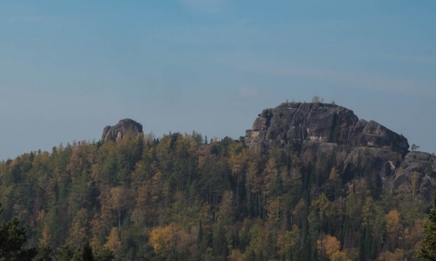 Турист сломал ногу на одной из самых опасных скал красноярских «Столбов»
