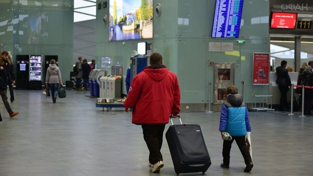 Изменился порядок выезда детей из России