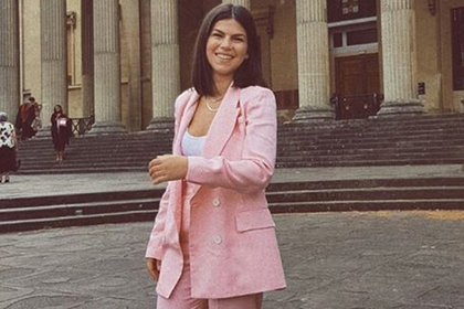 Девушка попыталась свести счеты с жизнью из-за попавших в сеть интимных фото