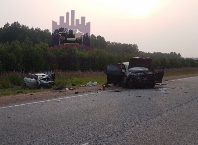 В Уярском районе выезд на "встречку" закончился гибелью двух человек