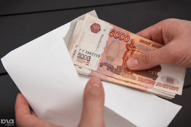 Многодетных жителей края зовут за деньгами по случаю 1 сентября