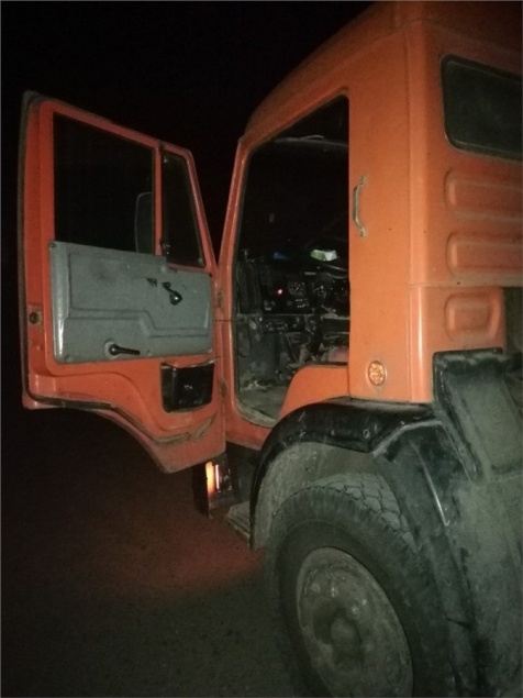 В Канске девушка угнала КамАЗ с бетономешалкой. Она была пьяна
