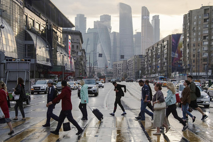 Россияне назвали справедливую зарплату