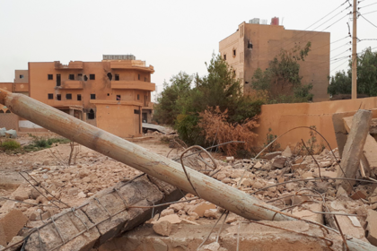 Полночный удар таинственного самолета убил людей в Сирии