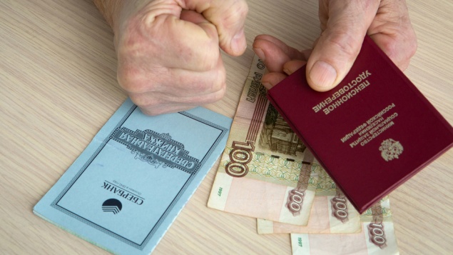 СМИ сообщили о мошенничествах с пенсиями россиян на миллиарды рублей