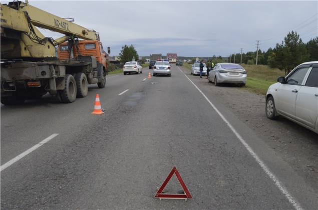 В Минусинске 10-летний мальчик нарушил ПДД и попал под машину: умер через 4 часа в больнице