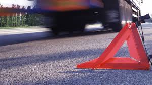 Житель Новоселовского района оставил машину на обочине без аварийки. Суд обязал заплатить за произошедшее рядом ДТП