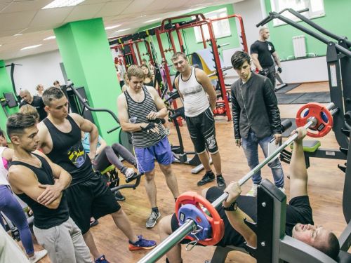 Ачинску выделено более 1,5 млн рублей на оснащение спортивных клубов по месту жительства