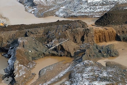 Названа главная версия прорыва дамбы под Красноярском