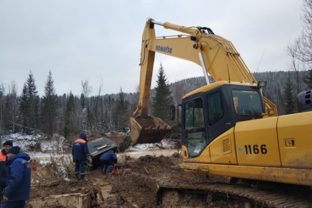 Раскрыто содержимое сейфа с места порыва дамбы в Курагинском районе. Дело о гибели 15 рабочих передают в СК РФ