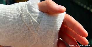 В Красноярском крае школьник-прогульщик по своей вине сломал руку и отсудил компенсацию