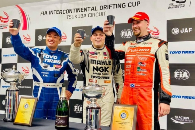 Красноярский гонщик стал двукратным чемпионом мира по дрифту