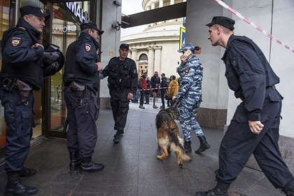 Девять российских школ эвакуировали из-за сообщений о минировании