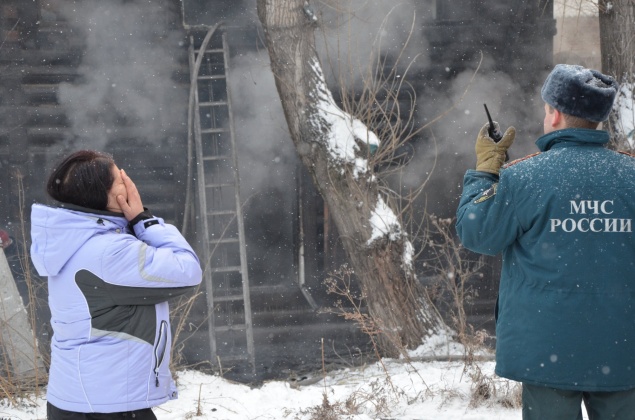 «Развел костер в зале»: в Лесосибирске одинокий старик погиб во время пожара в квартире
