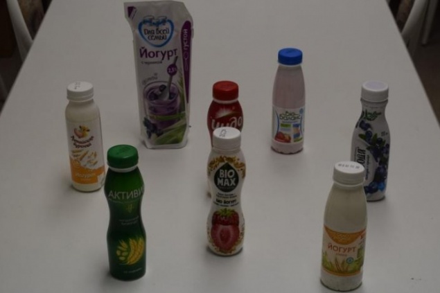 Эксперты проверили 8 видов йогуртов из красноярских супермаркетов. Смотрим, что можно пить