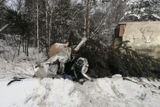 Появились новые кадры массового ДТП. Очевидцы говорят о занесенных снегом дорогах