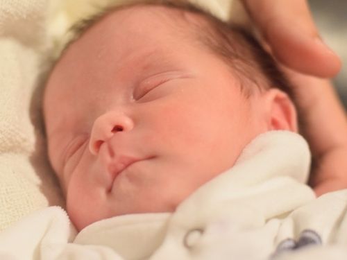 Первым новым жителем Ачинска в 2020 году стал мальчик