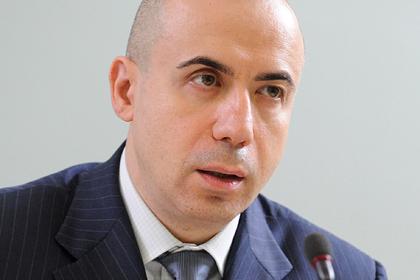 Раскрыто имя приютившего Меган Маркл и принца Гарри российского олигарха