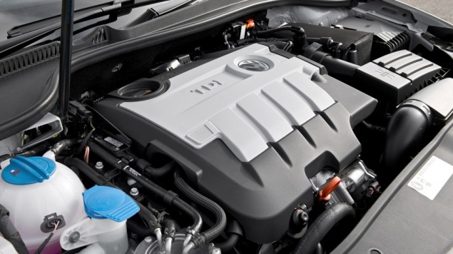 Вредные выхлопы «дизелей» продолжают портить жизнь VW: очередной миллионный штраф