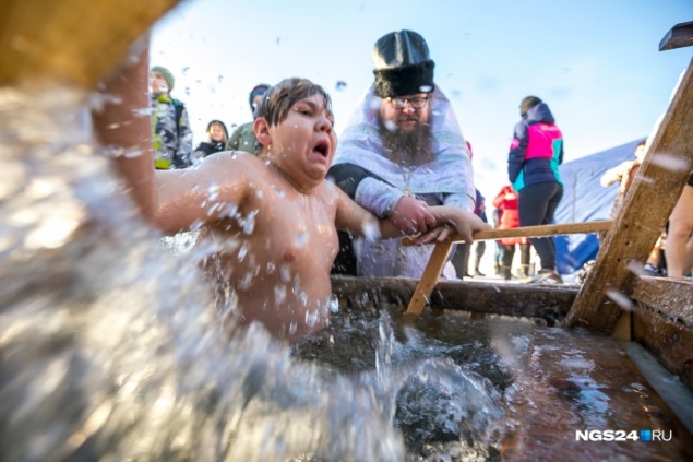 Ошибаются даже верующие: 5 вещей, которые зря делают в Крещение