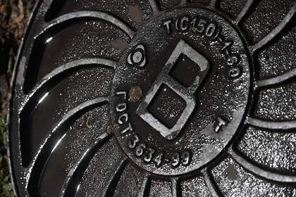 Четверо бездомных россиян сгорели в колодце