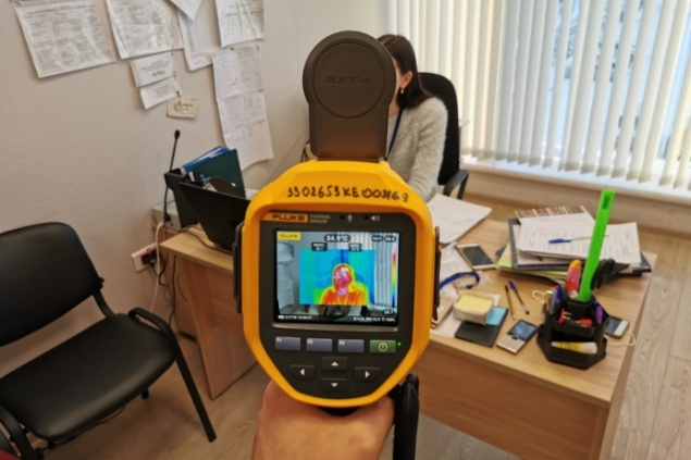 В аэропорту Красноярска показали, как проверяют пассажиров на смертельный вирус