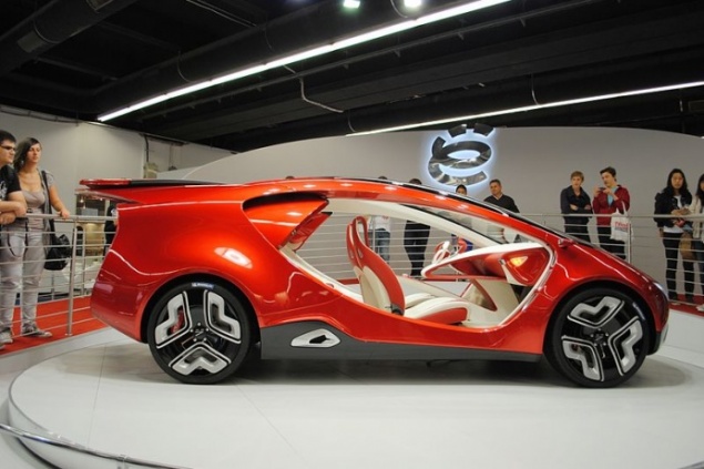 Топ-флоп неудачных машин: какие модели с треском провалились в России и почему