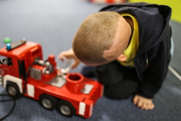 Маленькому красноярцу со злокачественной опухолью мозга собрали деньги на лечение