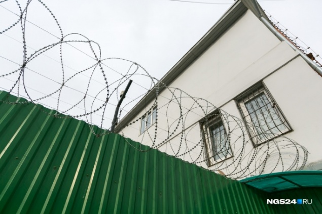 Вооружены и опасны: семья сколотила банду и ночами крала скот, лес и снегоходы