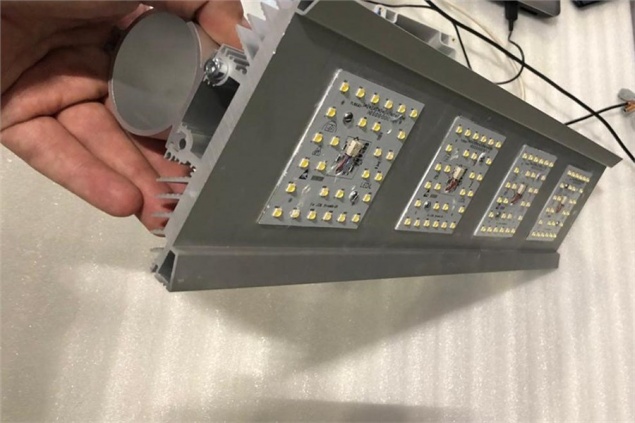 «Энергоэффективный, недорогой и долговечный»: в Красноярске разработали уникальный светодиодный светильник