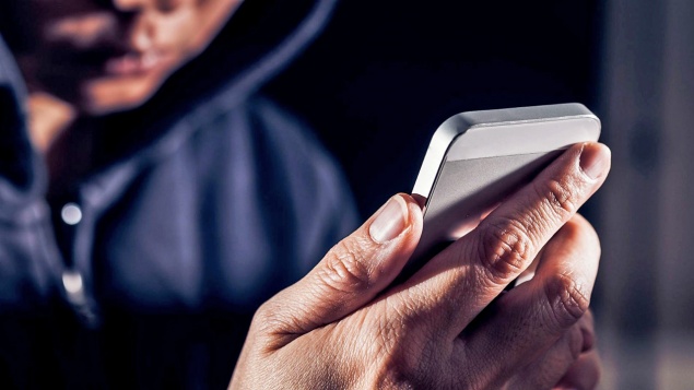 «Хотела заработать на электронной бирже»: жительница Железногорска отдала лжеброкерам миллион