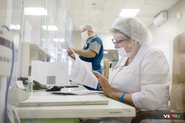 Плановый осмотр в больницах отменили до конца года