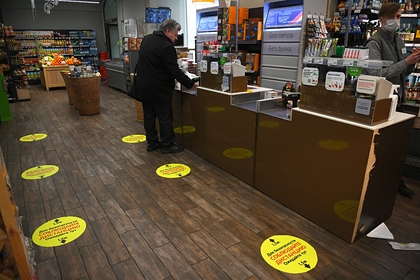 Магазины приготовились ограничить количество покупателей в залах