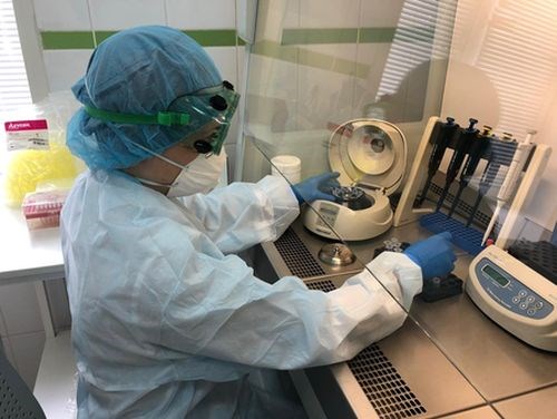 Красноярцев на карантине начали проверять на коронавирус новыми тест-системами