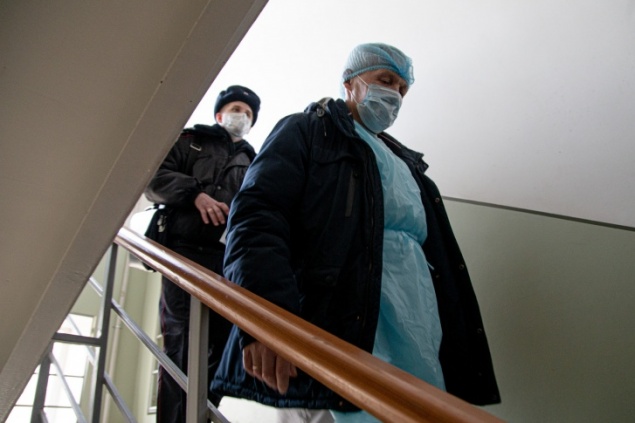 Количество пациентов с коронавирусом в крае перевалило за сотню