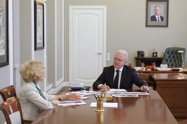 Красноярским школьникам пообещали начать новый учебный год в обычном режиме