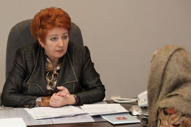 Экс-министра соцполитики оштрафовали за покупку чайников для ветеранов по завышенной цене. Она несогласна