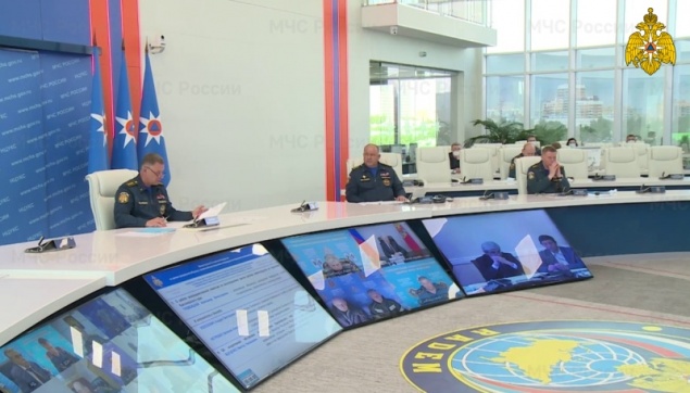 Глава МЧС призвал не искажать информацию о реальной обстановке на месте разлива топлива в Норильске