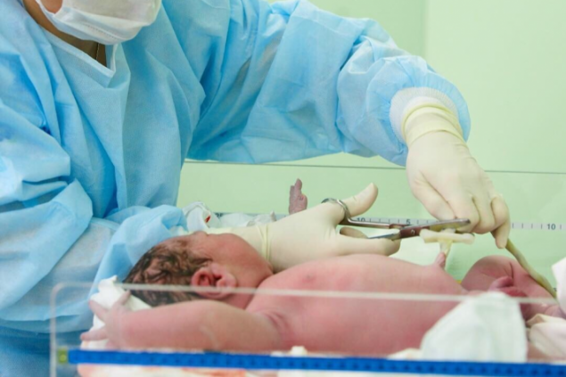 Второй роддом Красноярска приостановил приём рожениц из-за ковида