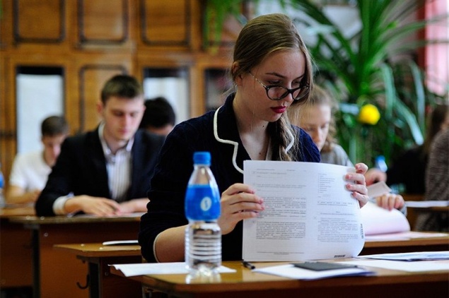 ЕГЭ по русскому языку на 100 баллов сдали 28 ребят из Красноярского края