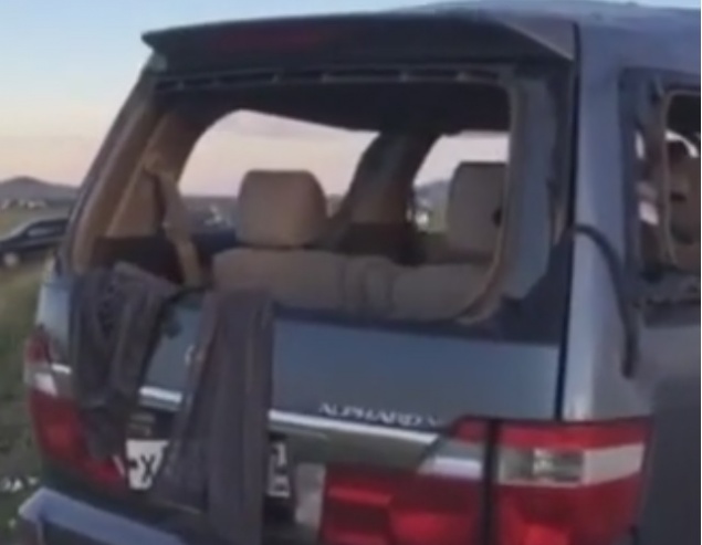 В Туве автоледи перевернула минивэн: погиб ребенок, 9 человек пострадали