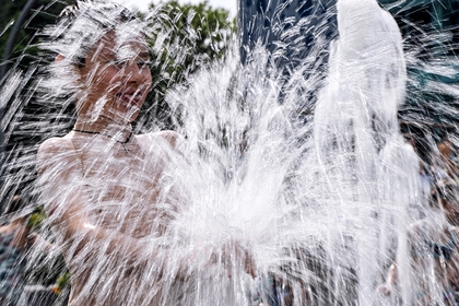 Россиянам пообещали красную и нервную погоду в августе