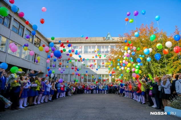 Праздничные линейки 1 сентября в Красноярском крае проведут только для первоклассников и выпускников