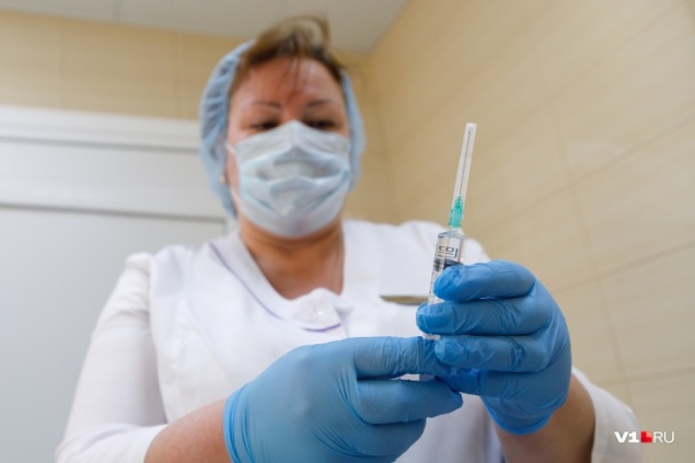 Можно ли сделать прививку от гриппа и коронавируса одновременно? Отвечают врачи