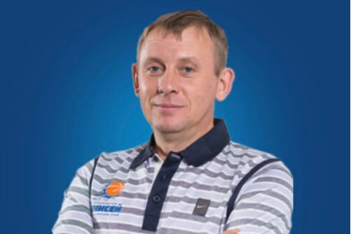 Врач «Енисея» оказал помощь женщине на борту самолета, из-за которой хотели произвести экстренную посадку