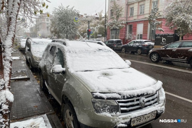 После консультации с учеными в Красноярске выбрали новый противогололедный материал