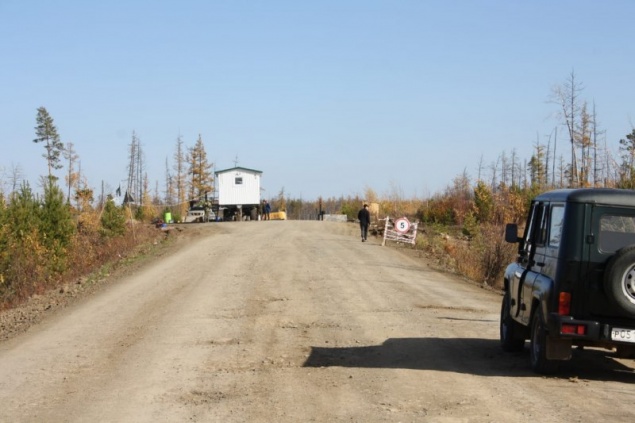 Суд признал незаконной установку шлагбаума на лесной дороге в Эвенкии