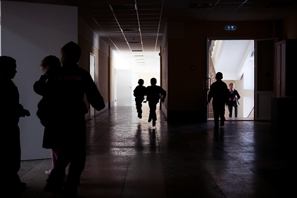 Директора российской школы обвинили в избиении ученика