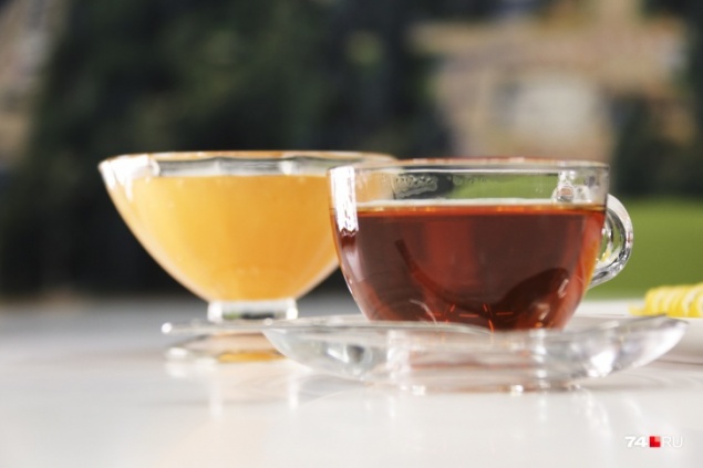 Сколько можно пить? Разбираемся, так ли полезен чай и зачем мешать его с алкоголем